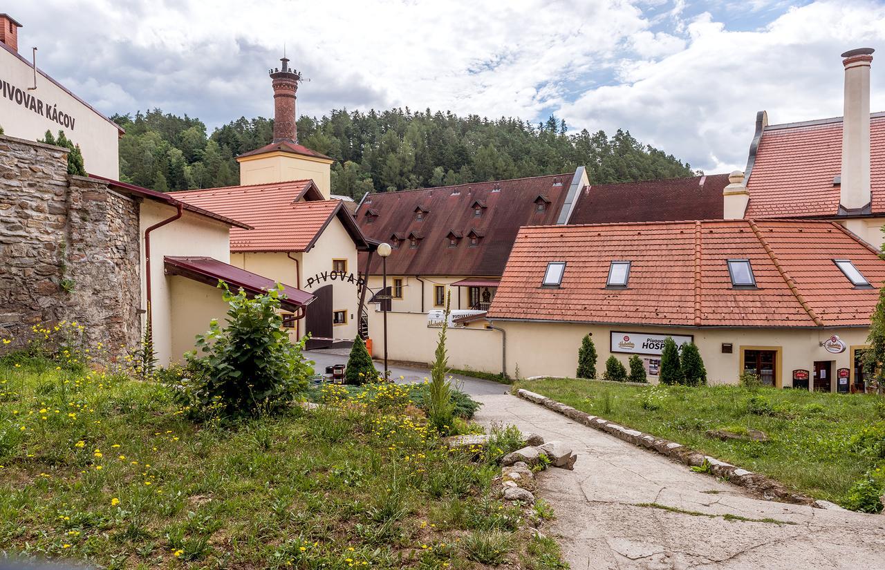 Hotel Pivovar Kácov Exteriör bild